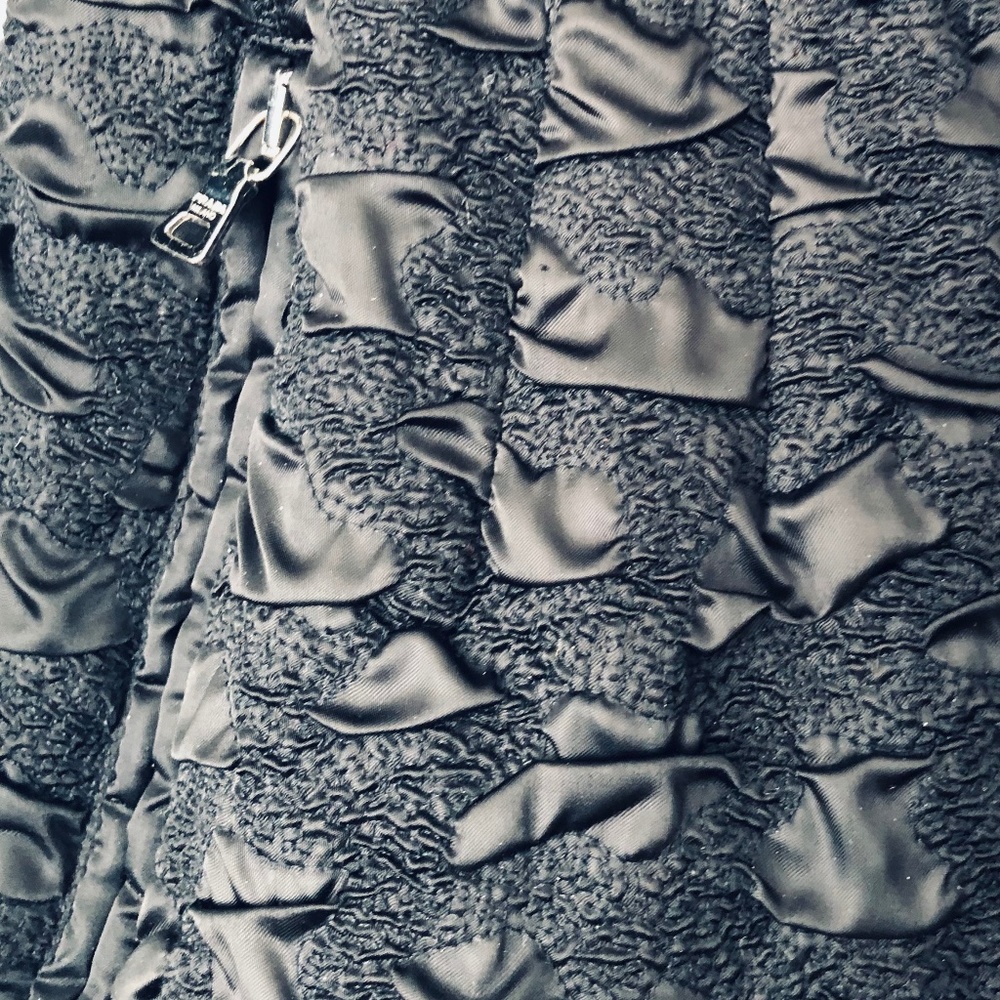 Chic Prada Jacket - Picture 12 of 13